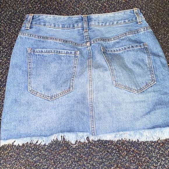 Jean zip up skirt - Picture 3 of 3